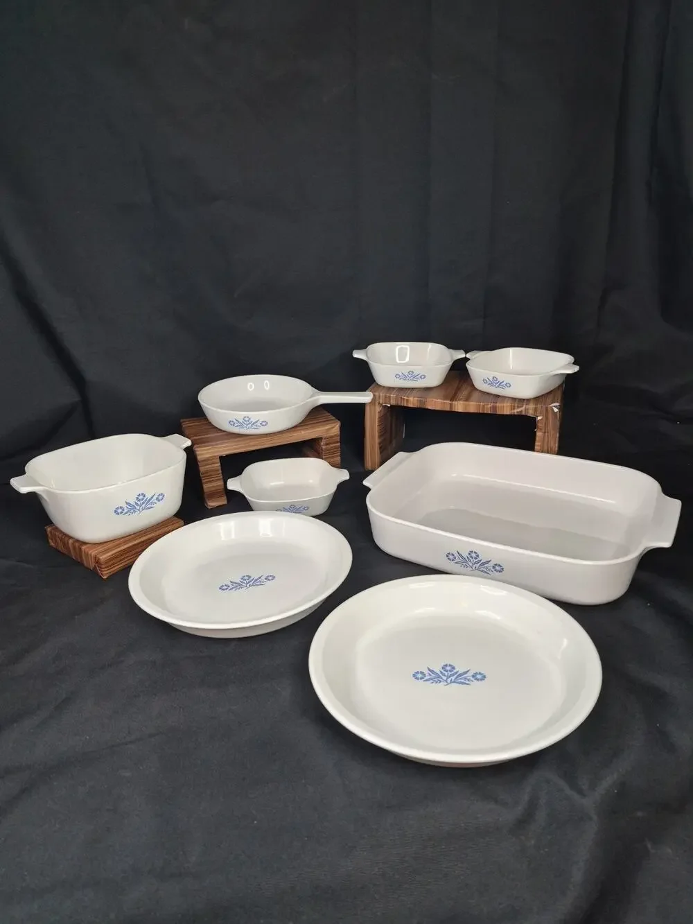 CorningWare Blue Cornflower Casserole Baking Dishes 8 Peices Beautiful Condition